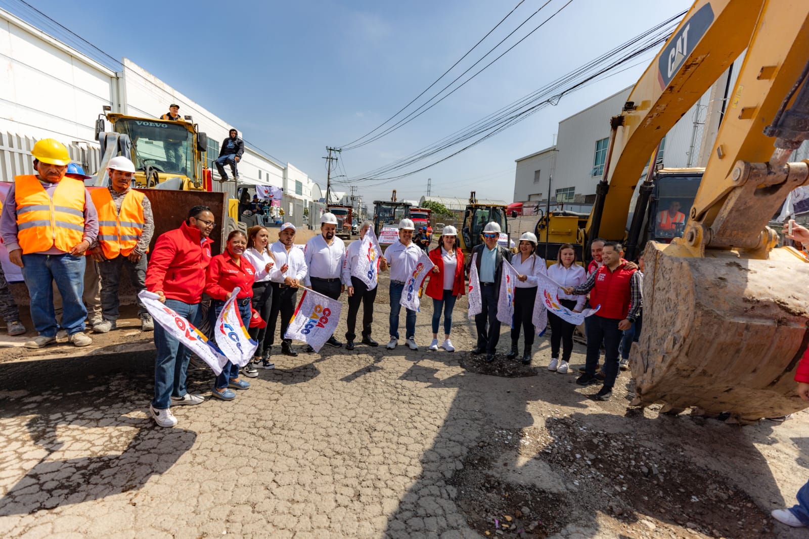 GOBIERNO DE COACALCO E INICIATIVA PRIVADA INICIAN REPAVIMENTACIÓN DE LA CALLE SAN MIGUEL