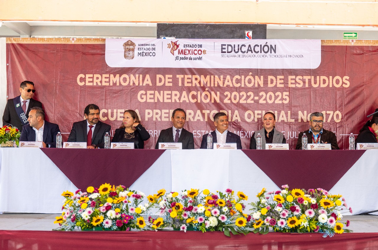 APADRINA DAVID SÁNCHEZ A LA GENERACIÓN 2022–2025 DE LA EPOEM 170